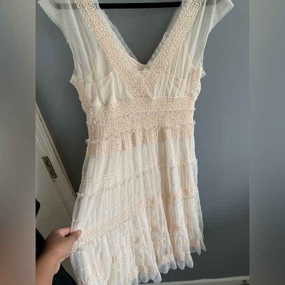 Max studio cream lace with sequin detail dress - Picture 5 of 11